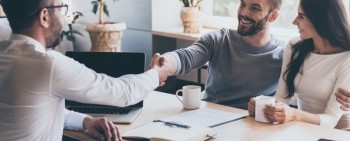 What-Makes-Customer-Experience-A-Key-Differentiator-In-Real-Estate-800x323