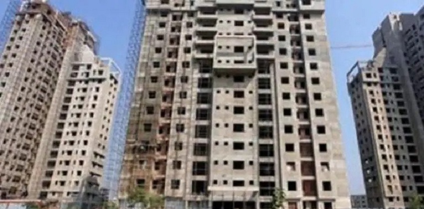 Why you should invest in real estate now? 1 Why you should invest in real estate now?